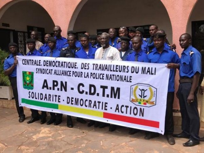 Sidi Tamboura, le secrétaire général du syndicat de l’alliance police nationale :  «Les différentes actions posées par le ministre Salif Traoré sont de nature à saper le moral des policiers, et à favoriser l’encrage d’un système clanique»