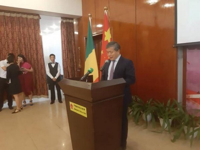 Ambassade de Chine au Mali offre des matériels informatiques aux organes de presse nationale