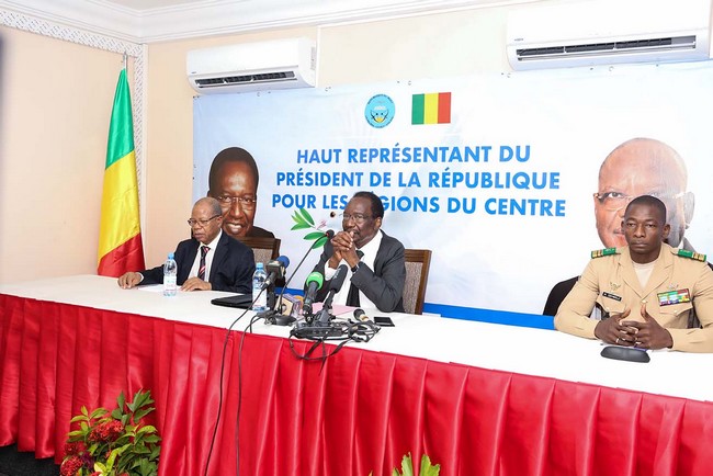 Médiation dans la crise au centre du Mali :  Pr Dioncounda Traore rompt finalement le silence