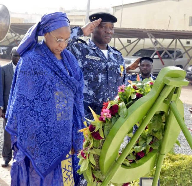 Journée internationale de la douane (JID) 2020 : Les efforts déployés par l'Administration des douanes en matière de protection de l'environnement salués par la ministre Aoua Sylla