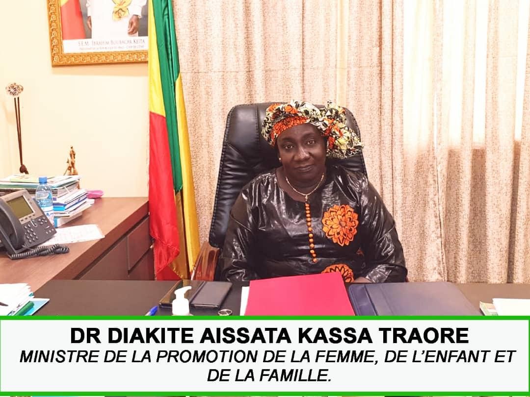 Prévention contre le Coronavirus :  L’appel à la prudence de la ministre Dr Diakité Aissata Kassa Traoré à ses collaborateurs