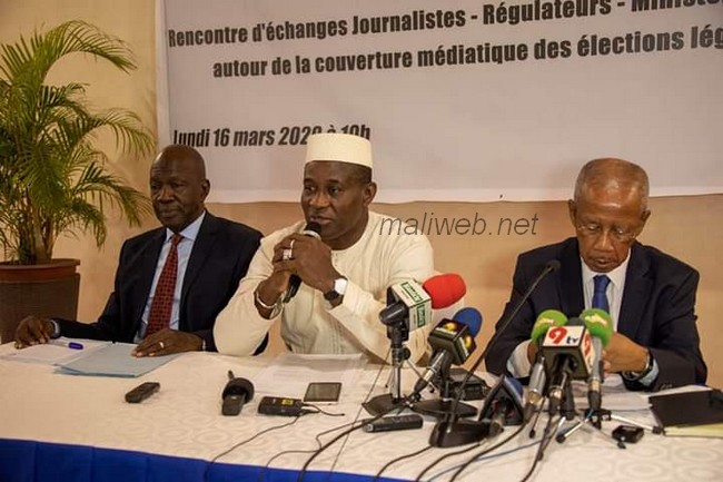 Elections législatives : Le ministre Yaya Sangaré invite les journalistes à une couverture médiatique responsable