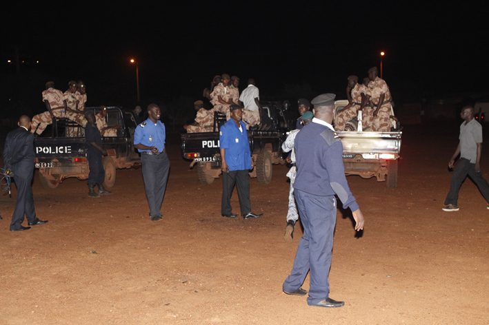 Couvre-feu à Bamako : Les contestations se multiplient