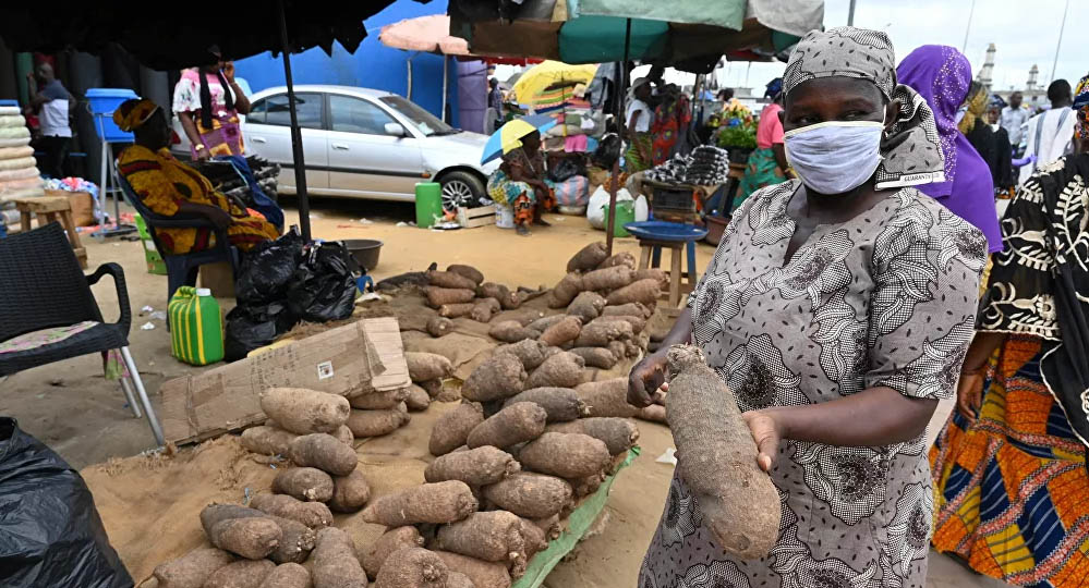 «Mourir de faim ou mourir du Covid-19»: le terrible dilemme des femmes africaines