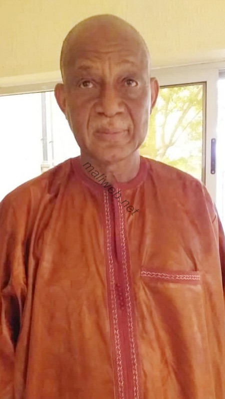 Colonel Abdraham Douah Cissoko Dit Ramos, directeur général des douanes (1988 a 1991) "Je suis très impressionné aujourd'hui par les performances enregistrées  par la douane malienne"  "A notre époque, il était difficile de mobiliser 50 milliards Fcfa par an"