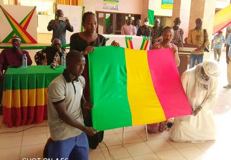 Photographie : Djon-djon ou la restauration de la culture du drapeau