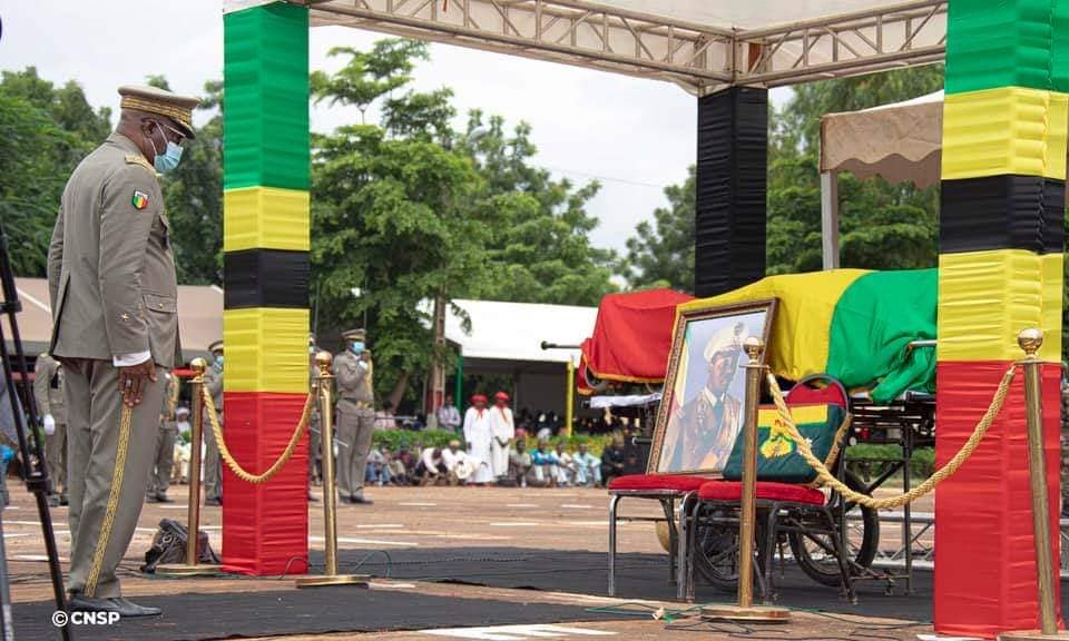 Funérailles  nationales du General Moussa Traoré :  Alpha Oumar Konaré  a brillé par son absence