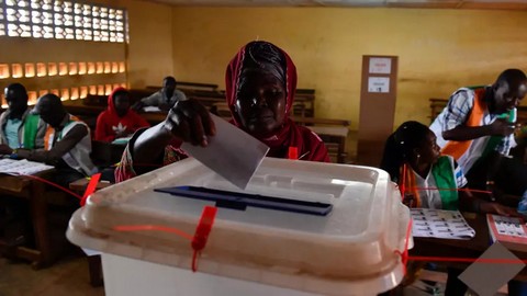 Présidentielle en Côte d'Ivoire: enjeux et défis d'une élection sous tension