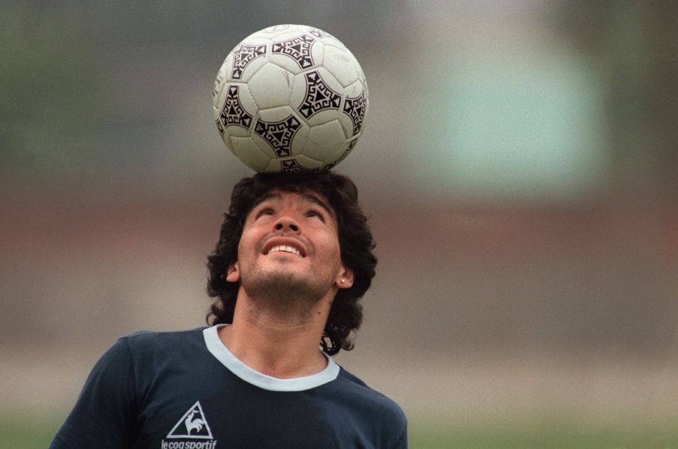 Diego Maradona est mort : "el Pibe de Oro", génie indomptable