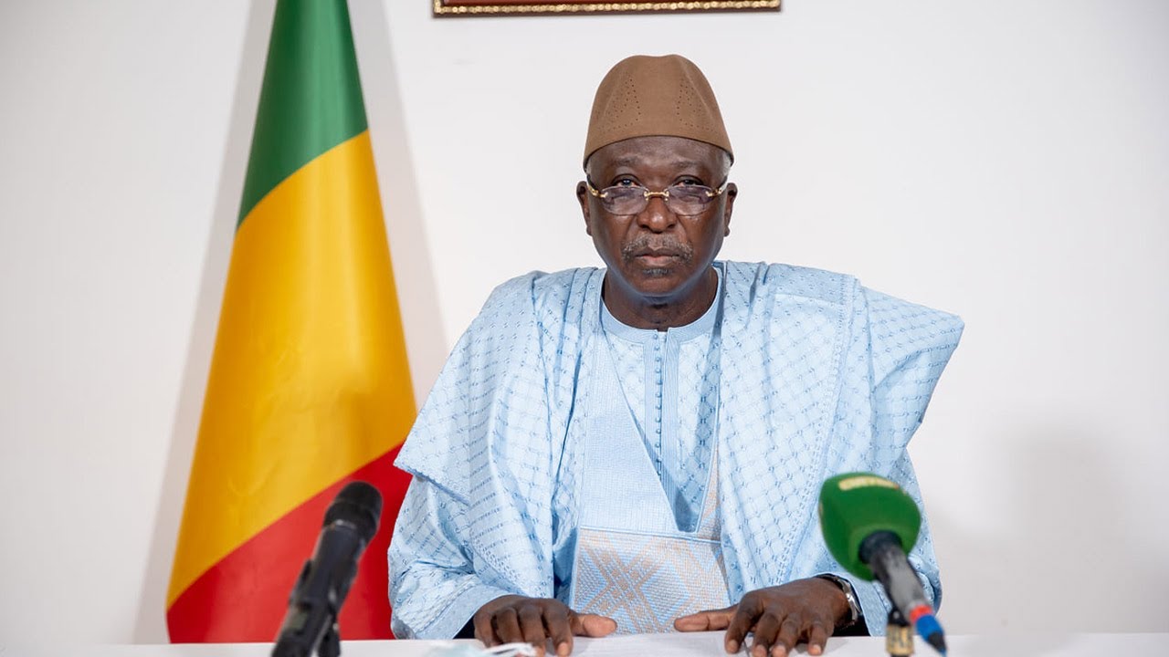 Mali: Bah N'Daw fustige les grévistes et lance: "je ne démissionnerai pas cette fois-ci"