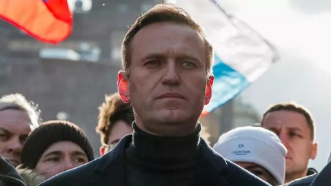 L'opposant russe Alexeï Navalny au tribunal, une incarcération durable en toile de fond