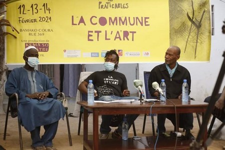 La commune et l’art : Le théâtre dans nos communes, rues et même dans nos cours