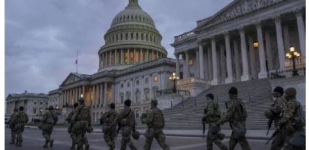 Un policier du Capitole suspendu après la découverte d'un ouvrage antisémite