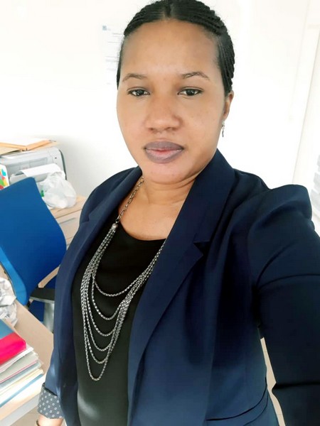 Mme Soumaré Habibatou Ndiaye,  chef de service relations publiques de Moov africa :Malitel : "En tant que femme, nous devons nous battre pour atteindre nos objectifs…"