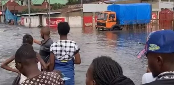 RDC: au moins 4 morts dans des inondations meurtrières à Kinshasa