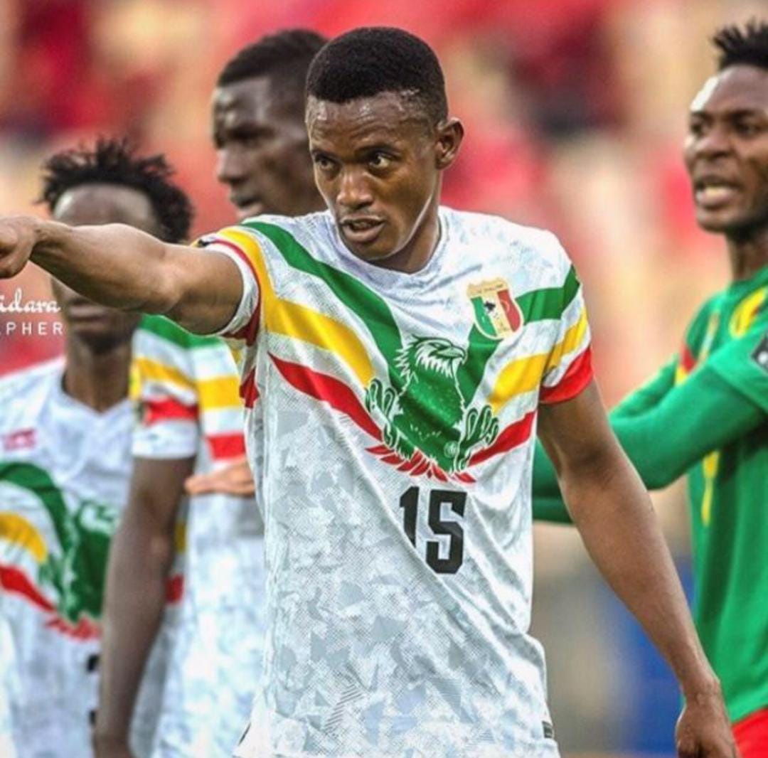 Blessé lors du chan 2021 au Cameroun :  Le jeune défenseur du Stade Malien et des Aigles s’est rétabli plutôt que prévu