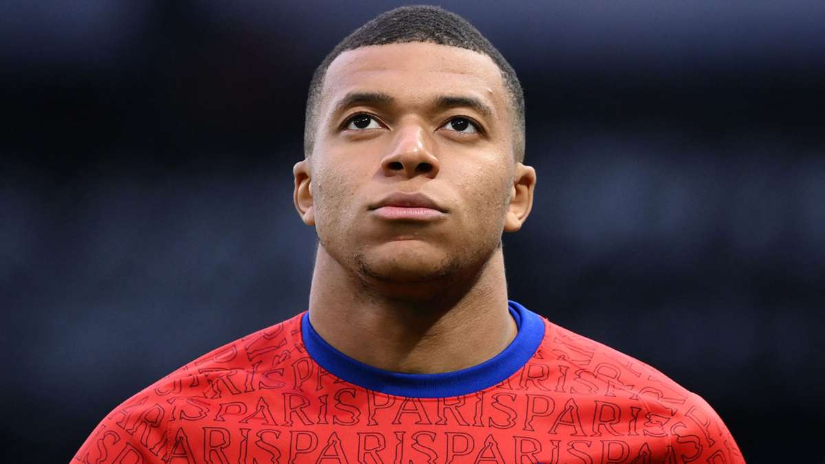 Le PSG a accepté une offre de 300 M€ pour Kylian Mbappé