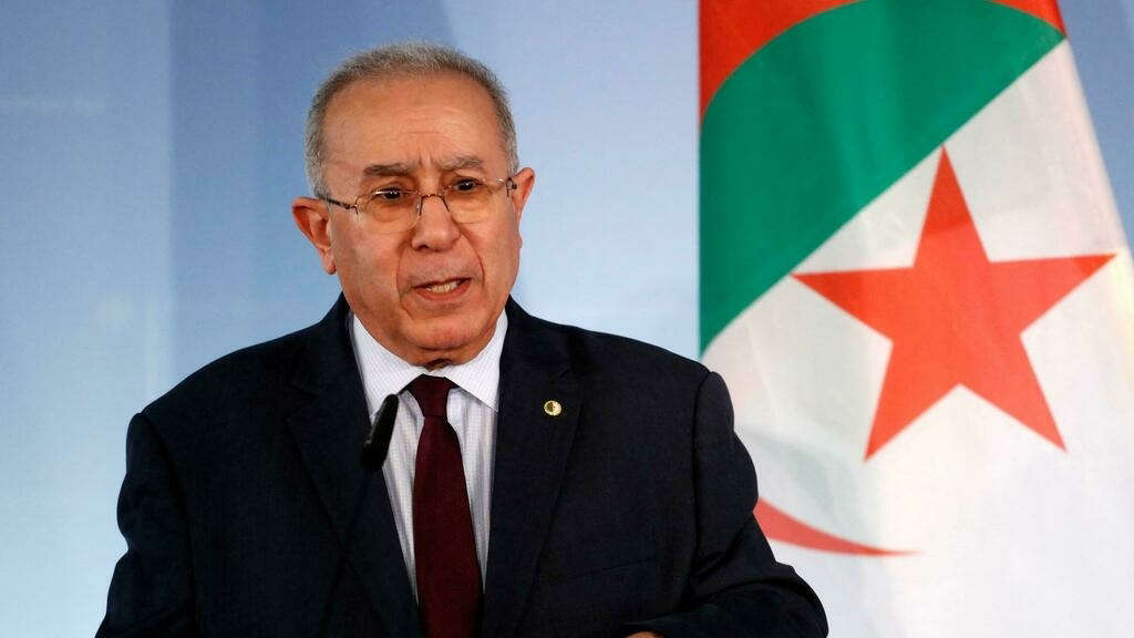 Visite de travail et d’amitié du ministre des affaires étrangères de l’Algérie