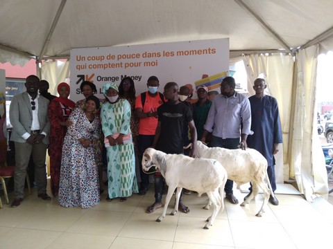 Tombola Orange Money Séliba Ladiali :   Les  heureux gagnants de la semaine reçoivent leurs cadeaux