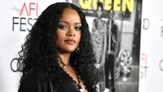 Rihanna est officiellement Milliardaire, selon le Magazine Forbes