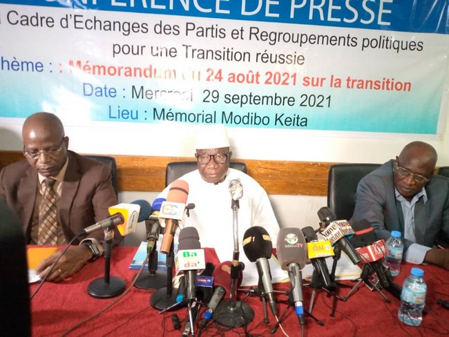 Cadre d’échange des Partis et Regroupements Politiques pour une Transition Réussie au Mali : Vent debout contre la prorogation de la transition !