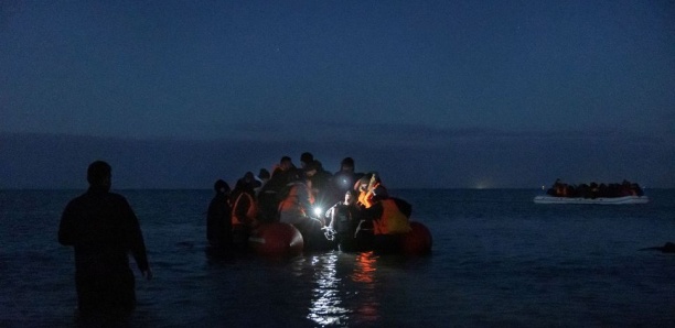 Mort de 31 migrants dans la Manche, onde de choc à Paris et Londres