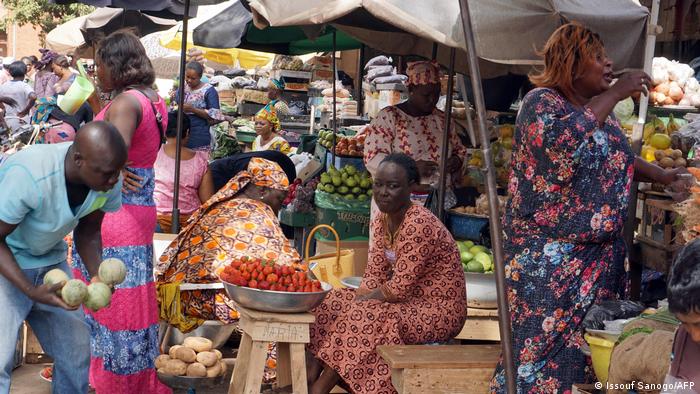 Sanctions de la Cédéao: les Burkinabè soutiennent le Mali