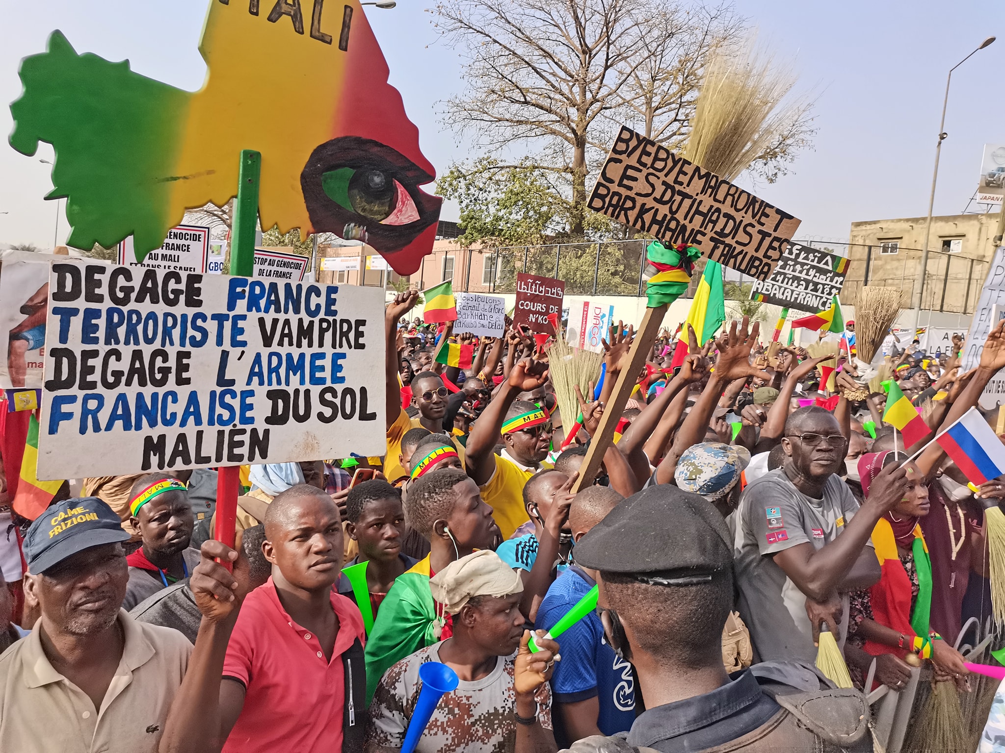 Annonce du départ des forces Barkhane et Takuba du Mali : Un meeting populaire pour célébrer l’évènement !