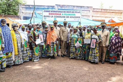 Démarrage du projet « Innovation par la digitalisation, la promotion des emplois verts et les énergies renouvelables pour la résilience climatique et la cohésion sociale au Mali »  l’Ong Mali-Folkecenter à Filamana