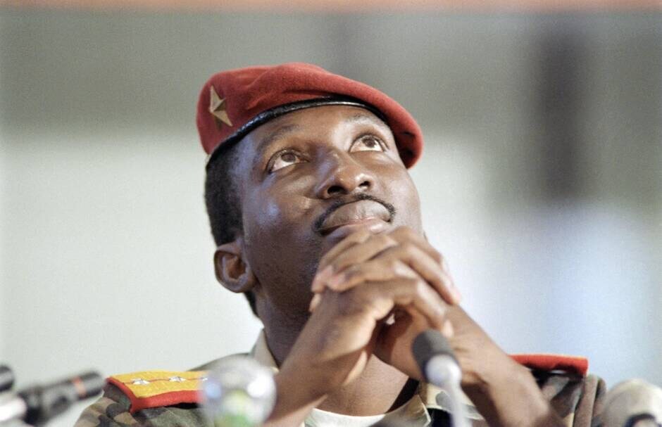 Burkina : le corps du héros révolutionnaire africain Thomas Sankara inhumé sur le lieu de sa mort