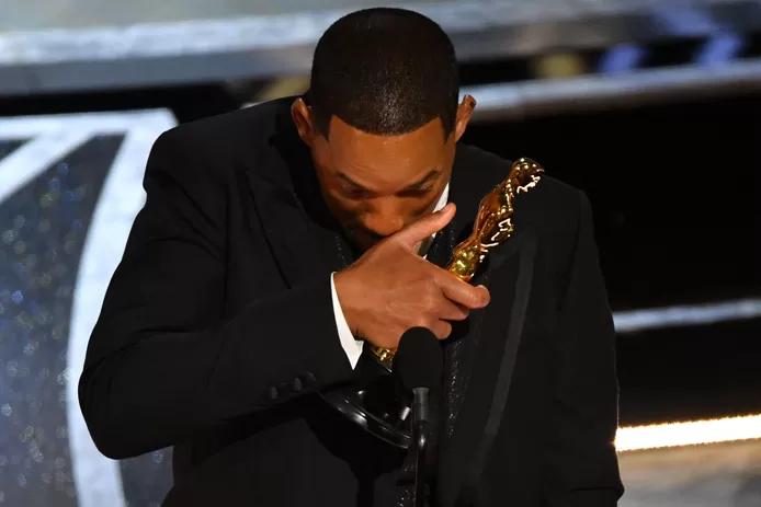 Will Smith démissionne de l’Académie des Oscars après sa gifle à Chris Rock: “La liste de ceux que j’ai blessés est longue”