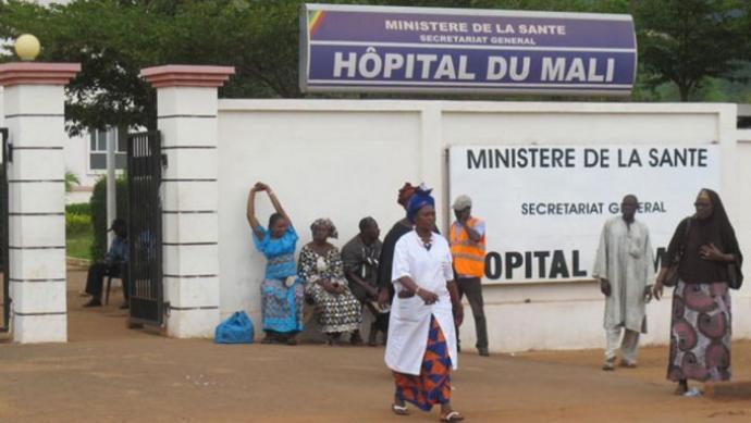 Hôpital du Mali : Les médecins de la 27ème équipe de la mission médicale chinoise décorés et ceux de la 28ème équipe accueillis en grande pompe