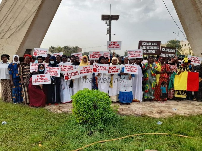 Mali : une marche silencieuse organisée pour dénoncer  « les violences faites aux femmes »