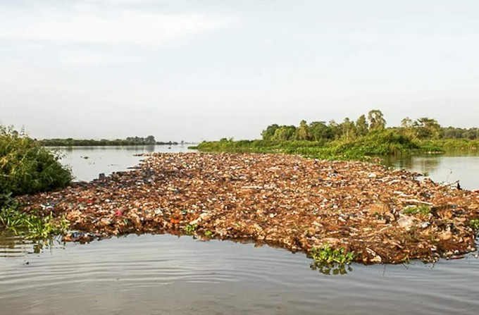 Interdiction des sachets plastiques :    La volonté politique y est-elle réellement ?