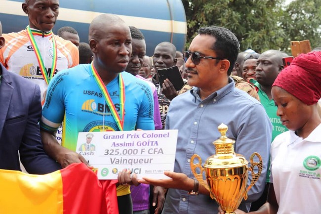 Cyclisme Grand prix Colonel Assimi Goita : Bourama Coulibaly de l’USFAS remporte le prix