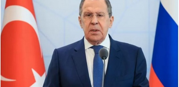 Lavrov hospitalisé après son arrivée en Indonésie pour le G20, Moscou dément