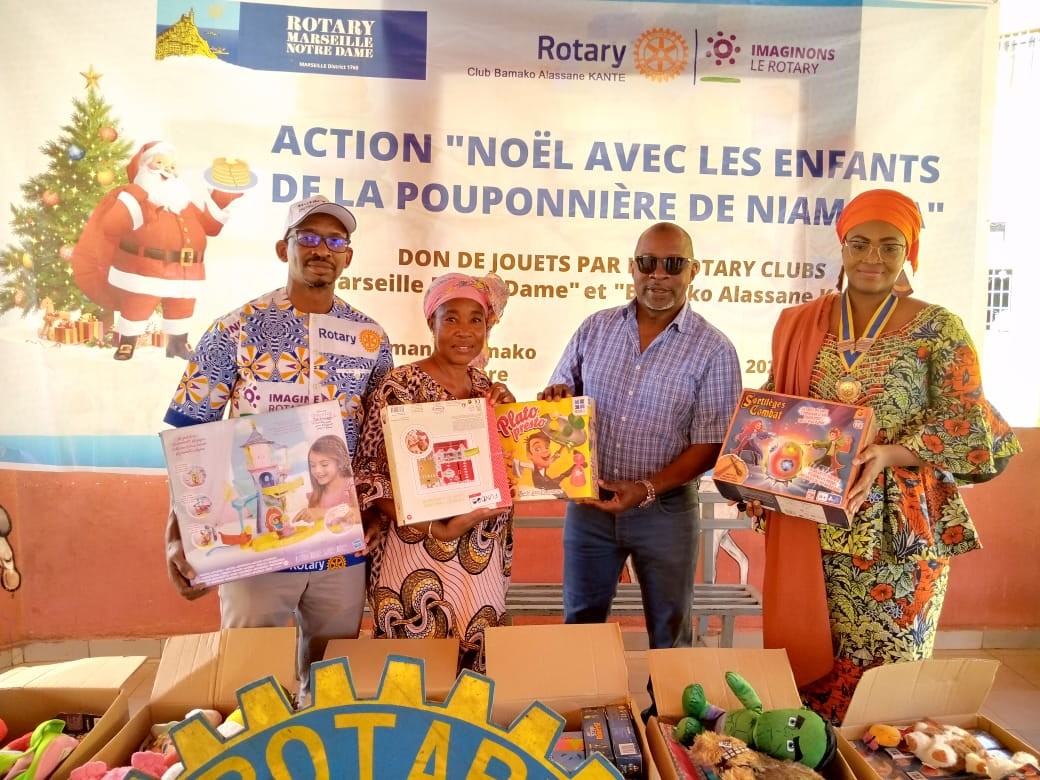 Mali : le Rotary club « Bamako Alassane Kanté » et le Rotary club « Marseille Notre Dame » offrent des jouets d’une valeur de cinq millions de Fcfa à la Pouponnière de Niamana