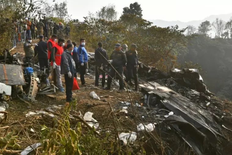 Au moins 67 morts dans la catastrophe aérienne la plus meurtrière au Népal en 30 ans