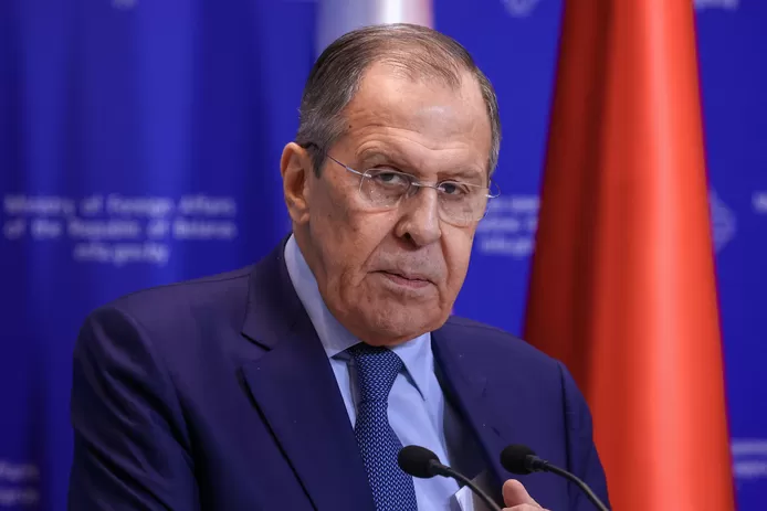 Lavrov: l’UE devient une structure militarisée et agressive