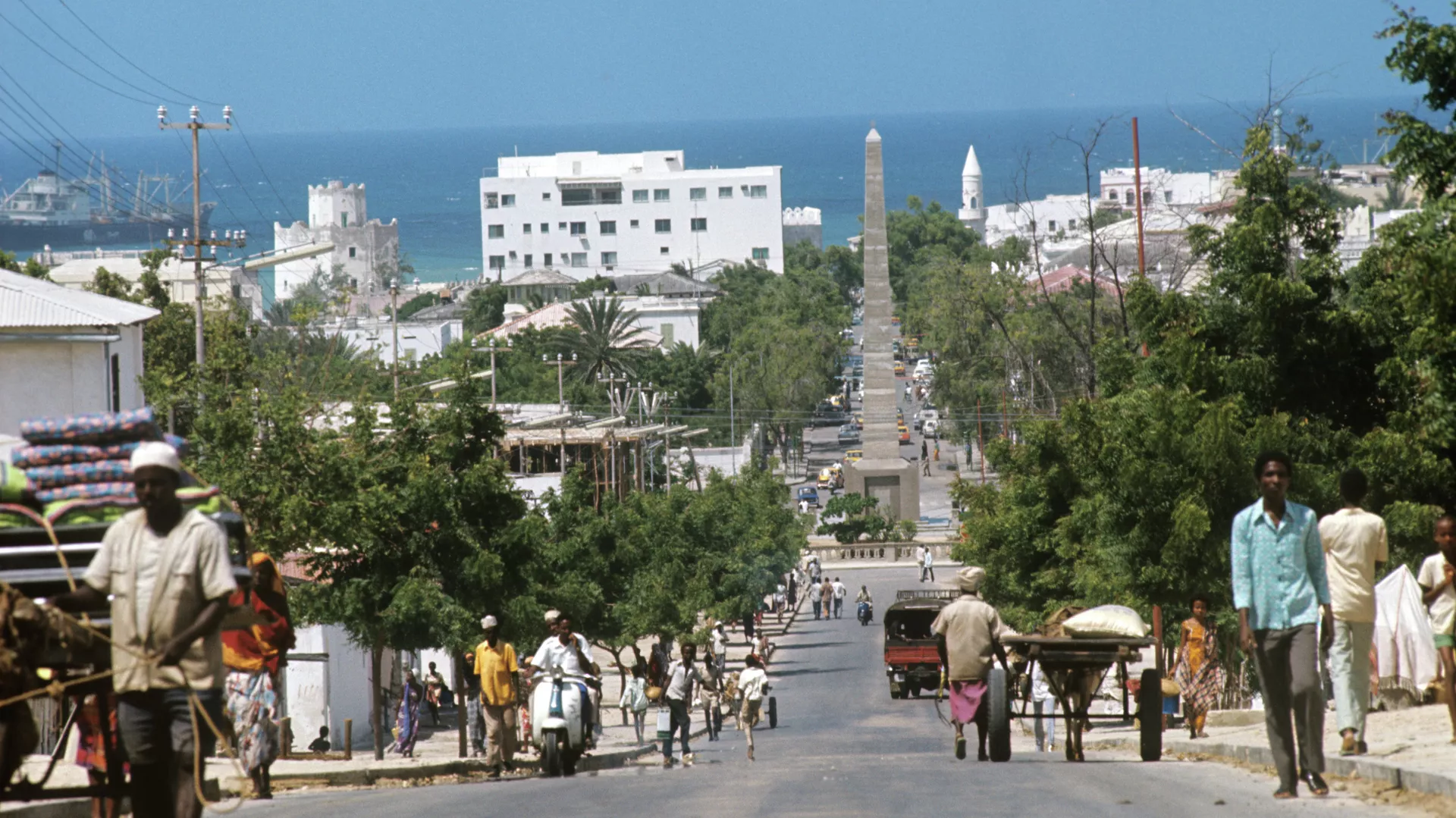 Un hélicoptère russe participant à une mission de l'Onu pris pour cible en Somalie