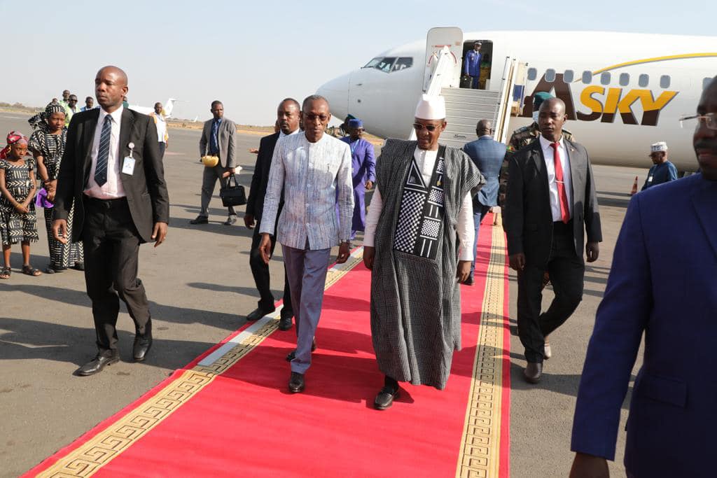 "J’ai quitté chez moi, je suis venu chez moi..." ainsi s’est exprimé le Premier ministre Burkinabé à son arrivée à Bamako.