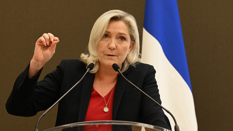 Marine Le Pen assure que la Crimée a voté "librement" pour être rattachée à Moscou