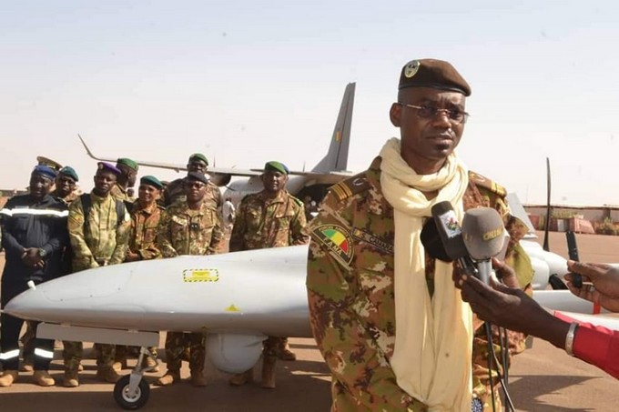 Sadio Camara lors de la Remise de drones aux Fama : ’’ Je tiens donc à réaffirmer avec fermeté aux ennemis de la paix, qu’ils ne connaitront pas le repos dans leurs grottes et leurs forêts’’