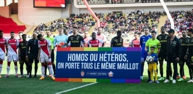 France: le gouvernement déplore le refus de footballeurs de porter le maillot arc-en-ciel