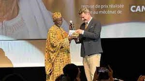 Souleymane Cissé honoré à Cannes : Deuxième Africain à remporter le prix prestigieux Carrosse d’or