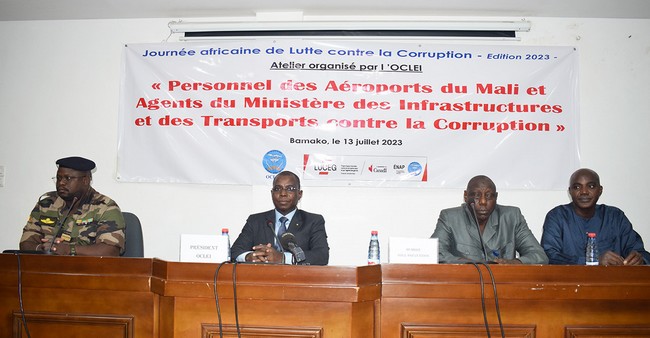 Lutte contre la corruption. L’OCLEI sensibilise le personnel des Aéroports du Mali