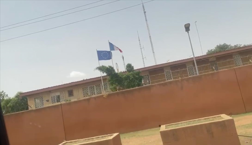 Niamey dénonce "les incessants efforts" de Macron "en faveur d’une invasion" au Niger