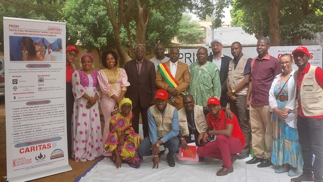 Mali : l’ONG Caritas Suisse offre des kits d’hygiène et de produits alimentaires au centre « Un Toit Une Vie » du Bureau Catholique national pour l’enfance