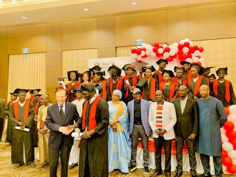 Graduation universitaire :  ESC-Mali met des MBA sur le marché