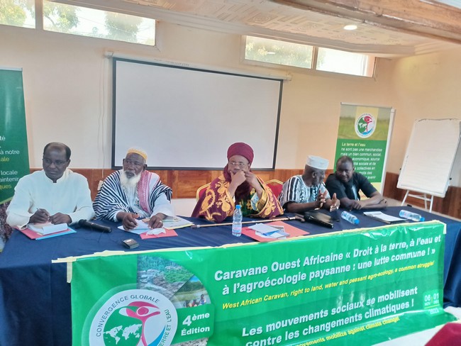 4eme édition de la caravane Ouest Africaine de la CGLTE-AO : Pour une lutte commune, les rois/reines, chefs coutumiers, traditionnels et religieux de l’Afrique s’unissent à Bamako pour un Droit à la terre, à l’eau et à l’agroécologie paysanne